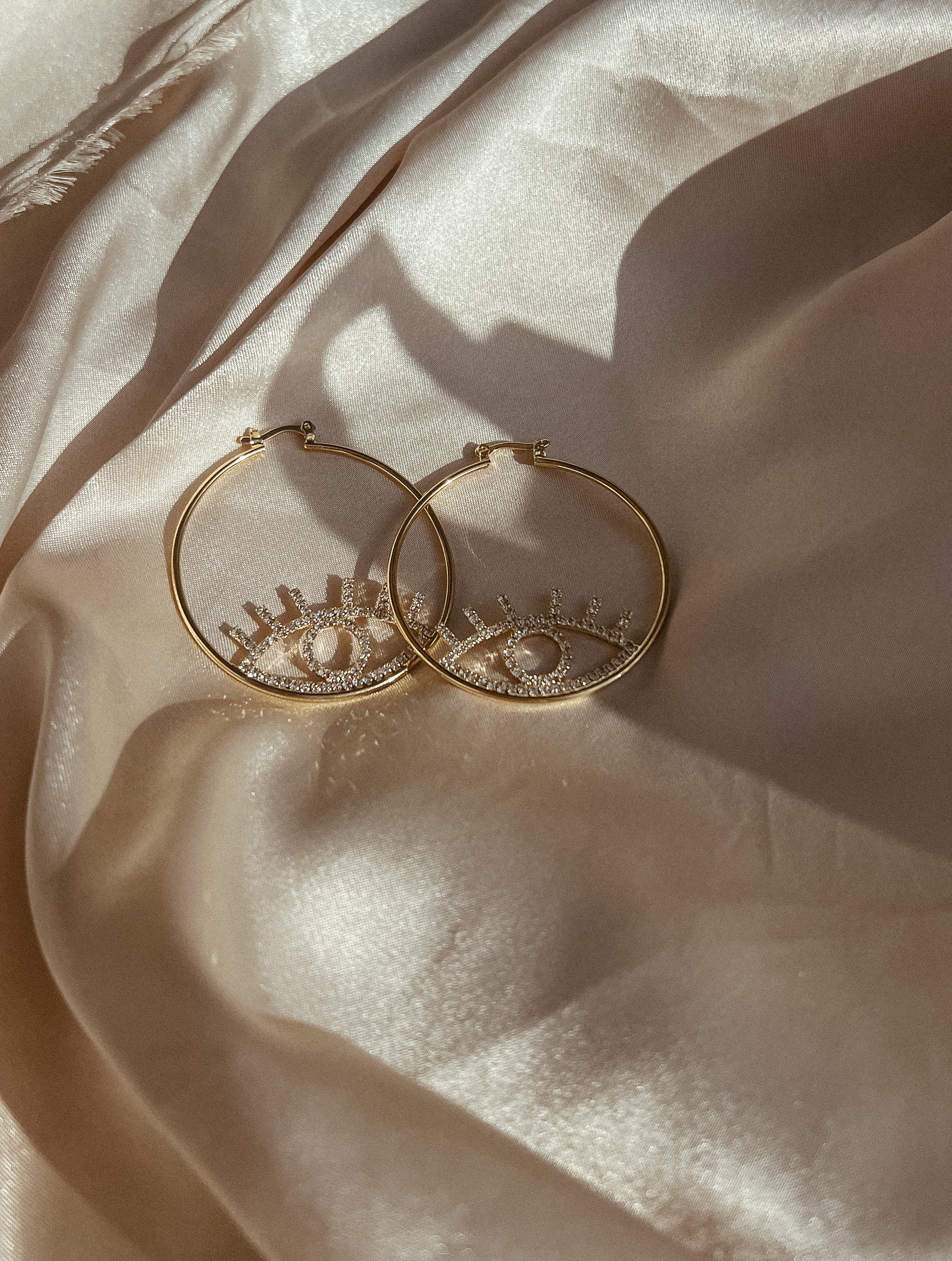 Theia Hoops