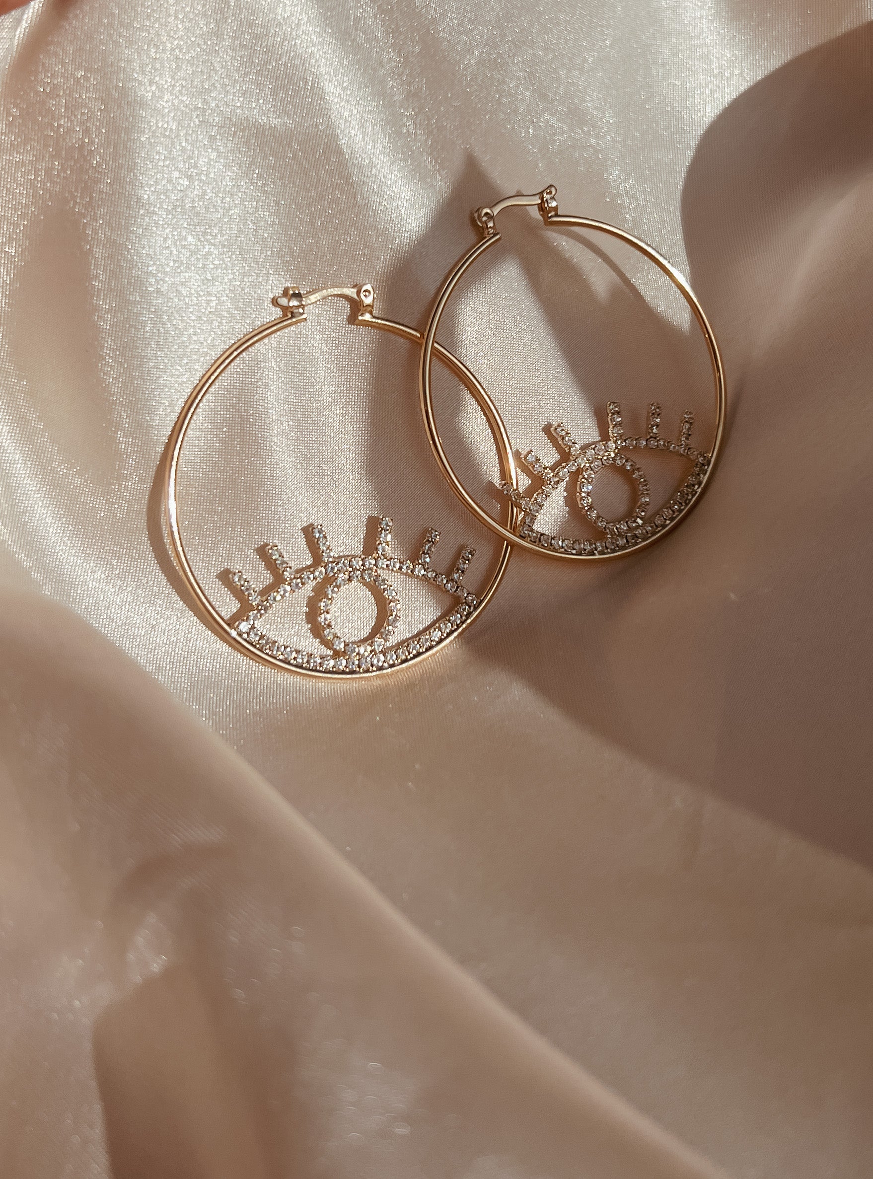 Theia Hoops