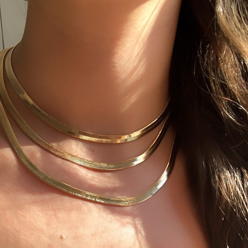 Thea Necklace